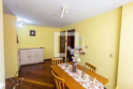 Sala 1 de apartamento para alugar com 4 quartos, 118m² em Sagrada Família, Belo Horizonte