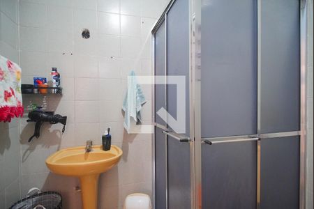 Banheiro de apartamento à venda com 1 quarto, 56m² em Pátria Nova, Novo Hamburgo