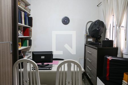 Casa à venda com 63m², 2 quartos e 2 vagasQuarto 2