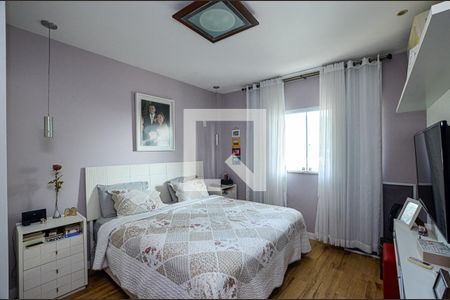 Casa à venda com 545m², 4 quartos e 2 vagasSuite