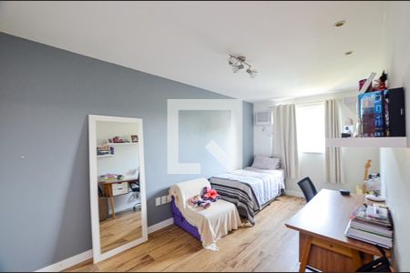 Casa à venda com 545m², 4 quartos e 2 vagasQuarto 4