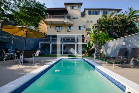 Casa à venda com 545m², 4 quartos e 2 vagasEspaço de lazer 