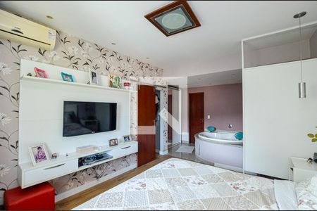 Casa à venda com 545m², 4 quartos e 2 vagasSuite