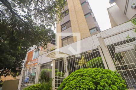 Fachada de apartamento para alugar com 1 quarto, 64m² em Bela Vista, Porto Alegre