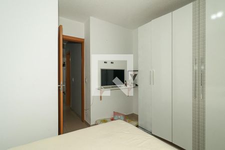 Quarto 1 de apartamento para alugar com 2 quartos, 45m² em Protásio Alves, Porto Alegre