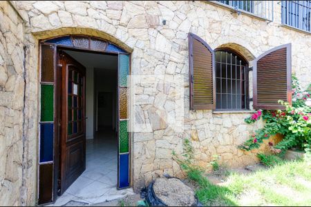 Casa para alugar com 60m², 1 quarto e 1 vaga Casa para alugar com 60m², 1 quarto e 1 vagaEntrada