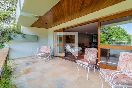 Varanda de casa à venda com 4 quartos, 427m² em Jardim Isabel, Porto Alegre