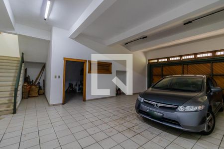 Casa à venda com 427m², 4 quartos e 4 vagasGaragem