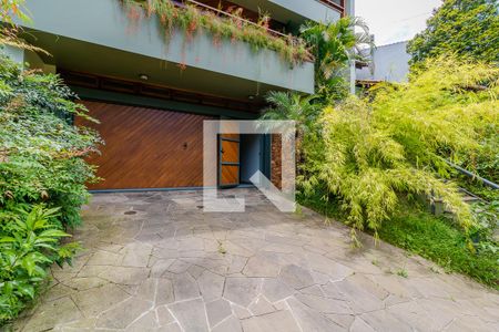 Casa à venda com 427m², 4 quartos e 4 vagasGaragem