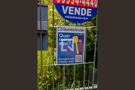 Casa à venda com 427m², 4 quartos e 4 vagasPlaquinha instalada