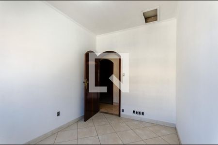 Casa à venda com 300m², 5 quartos e 3 vagasQuarto 2