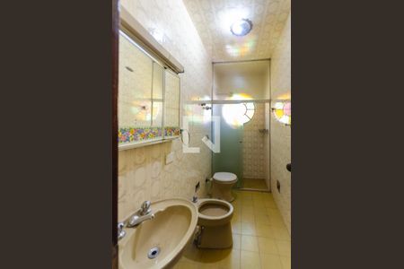 Casa à venda com 300m², 5 quartos e 3 vagasBanheiro 2