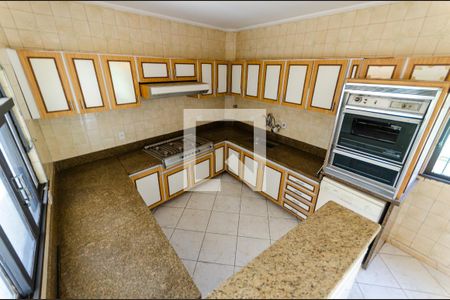 Casa à venda com 300m², 5 quartos e 3 vagasCozinha