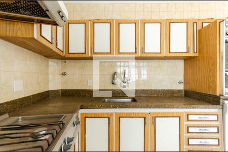 Casa à venda com 300m², 5 quartos e 3 vagasCozinha