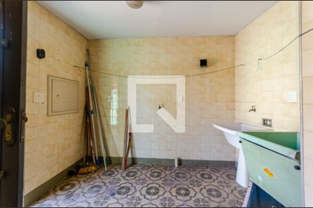 Casa à venda com 300m², 5 quartos e 3 vagasÁrea de Serviço