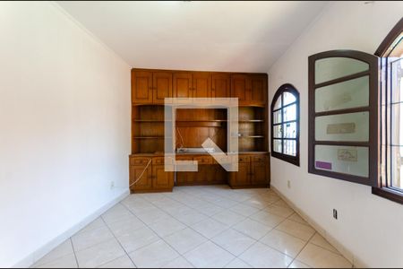 Casa à venda com 300m², 5 quartos e 3 vagasQuarto 3