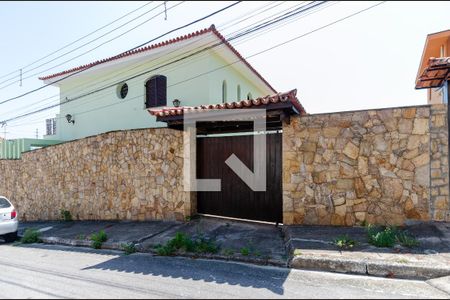 Casa à venda com 300m², 5 quartos e 3 vagasFachada