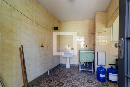 Casa à venda com 300m², 5 quartos e 3 vagasÁrea de Serviço