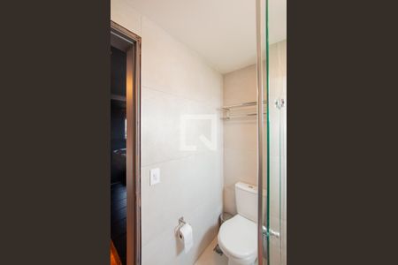 Banheiro de kitnet/studio para alugar com 1 quarto, 41m² em Sumaré, São Paulo