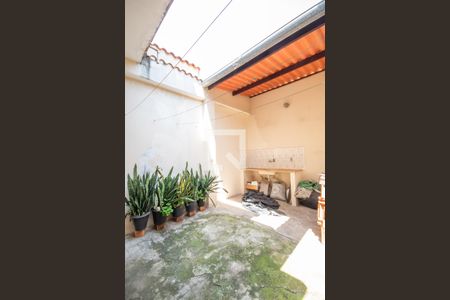 Casa para alugar com 161m², 3 quartos e 1 vaga Casa para alugar com 161m², 3 quartos e 1 vagaQuintal