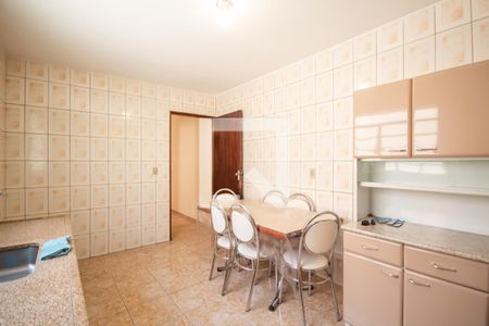 Casa para alugar com 161m², 3 quartos e 1 vaga Casa para alugar com 161m², 3 quartos e 1 vagaCozinha