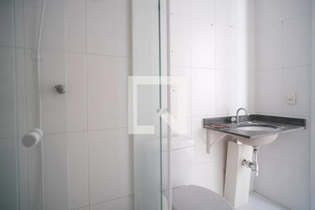 Banheiro de apartamento à venda com 1 quarto, 36m² em Jardim Santa Teresinha, São Paulo