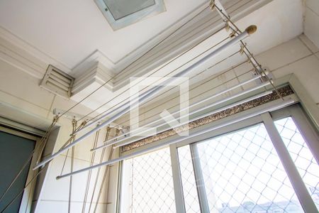 Apartamento para alugar com 67m², 3 quartos e 1 vagaÁrea de serviço
