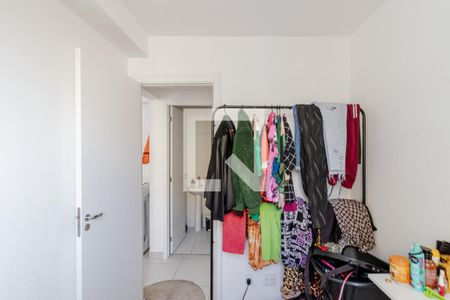 Quarto 1 de apartamento à venda com 2 quartos, 32m² em Parque Fongaro, São Paulo