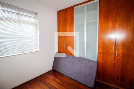 Quarto 2 de apartamento à venda com 3 quartos, 174m² em Santo Antônio, Belo Horizonte