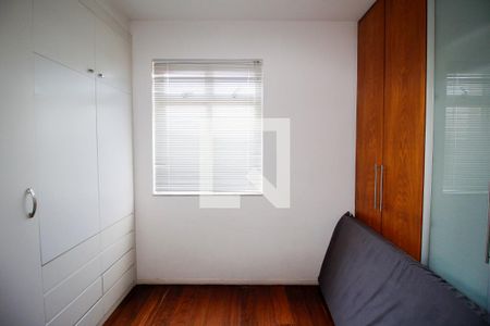Quarto 2 de apartamento para alugar com 3 quartos, 174m² em Santo Antônio, Belo Horizonte