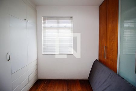 Quarto 2 de apartamento à venda com 3 quartos, 174m² em Santo Antônio, Belo Horizonte