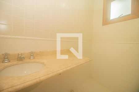 Casa à venda com 350m², 4 quartos e 4 vagasBanheiro da Suíte 3