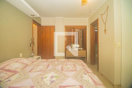 Casa à venda com 350m², 4 quartos e 4 vagasSuíte 1