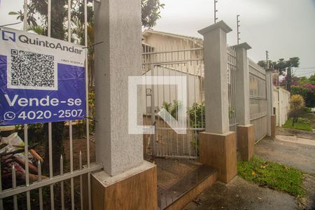 Casa à venda com 350m², 4 quartos e 4 vagasFachada