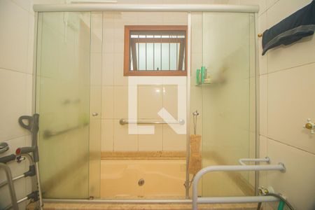 Casa à venda com 350m², 4 quartos e 4 vagasBanheiro da Suíte 1