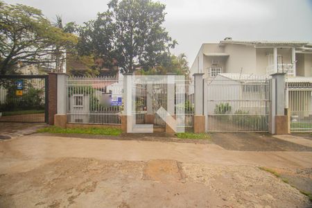 Casa à venda com 350m², 4 quartos e 4 vagasFachada