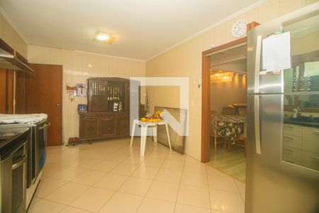 Casa à venda com 350m², 4 quartos e 4 vagasCozinha