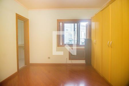 Casa à venda com 350m², 4 quartos e 4 vagasSuíte 3