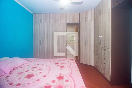 Casa à venda com 350m², 4 quartos e 4 vagasSuíte 4