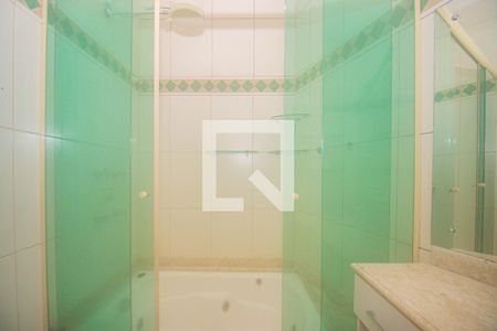 Casa à venda com 350m², 4 quartos e 4 vagasBanheiro da Suíte 4