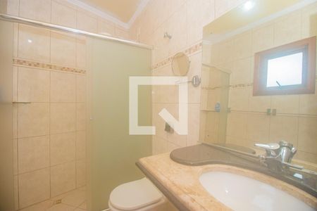 Casa à venda com 350m², 4 quartos e 4 vagasBanheiro da Suíte 2