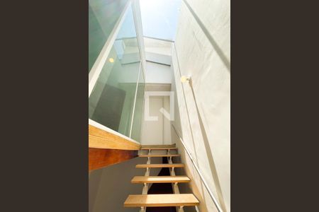 Sala/Escada de casa de condomínio à venda com 2 quartos, 191m² em Cerqueira César, São Paulo