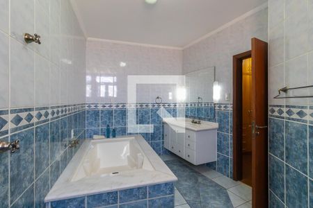 Casa à venda com 299m², 4 quartos e 3 vagas Casa à venda com 299m², 4 quartos e 3 vagasBanheiro da suíte 1