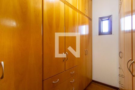 Casa à venda com 299m², 4 quartos e 3 vagas Casa à venda com 299m², 4 quartos e 3 vagasQuarto da suíte 1