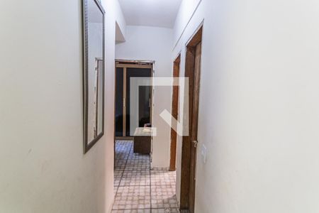 Corredor de apartamento à venda com 3 quartos, 68m² em Fernão Dias, Belo Horizonte
