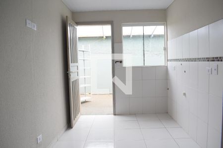 Cozinha de kitnet/studio para alugar com 1 quarto, 20m² em Centro, Curitiba