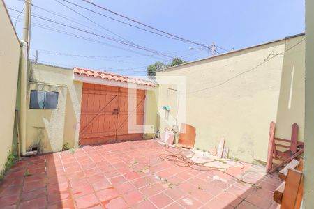 Casa para alugar com 290m², 2 quartos e 2 vagas Casa para alugar com 290m², 2 quartos e 2 vagasQuintal