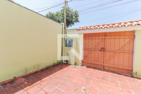 Casa para alugar com 290m², 2 quartos e 2 vagas Casa para alugar com 290m², 2 quartos e 2 vagasQuintal