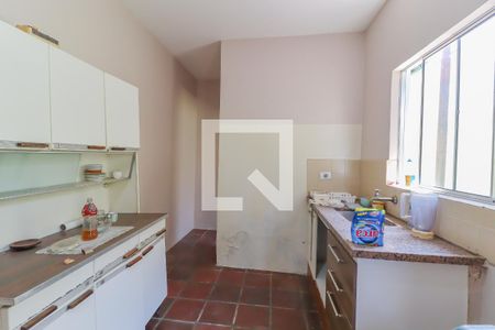 Casa para alugar com 290m², 2 quartos e 2 vagas Casa para alugar com 290m², 2 quartos e 2 vagasÁrea de Serviço