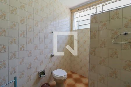 Casa para alugar com 290m², 2 quartos e 2 vagas Casa para alugar com 290m², 2 quartos e 2 vagasBanheiro